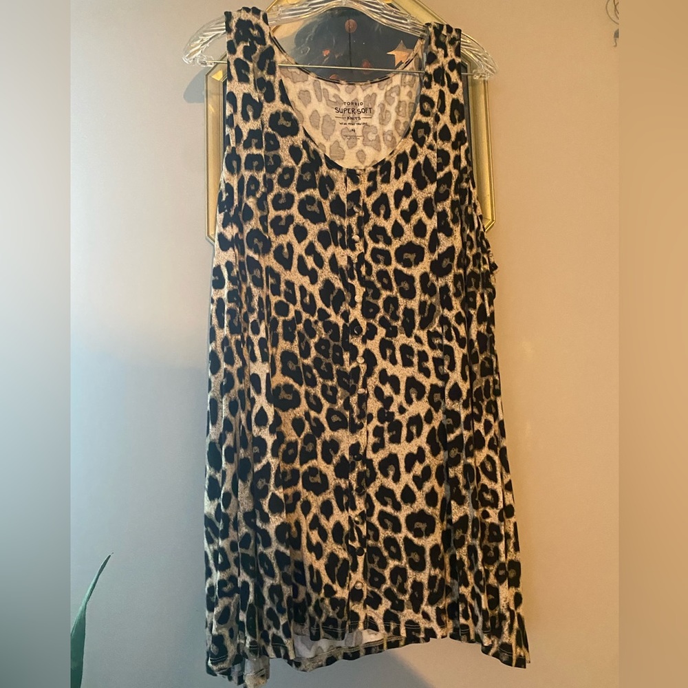 COPY - Torrid cheetah print tank